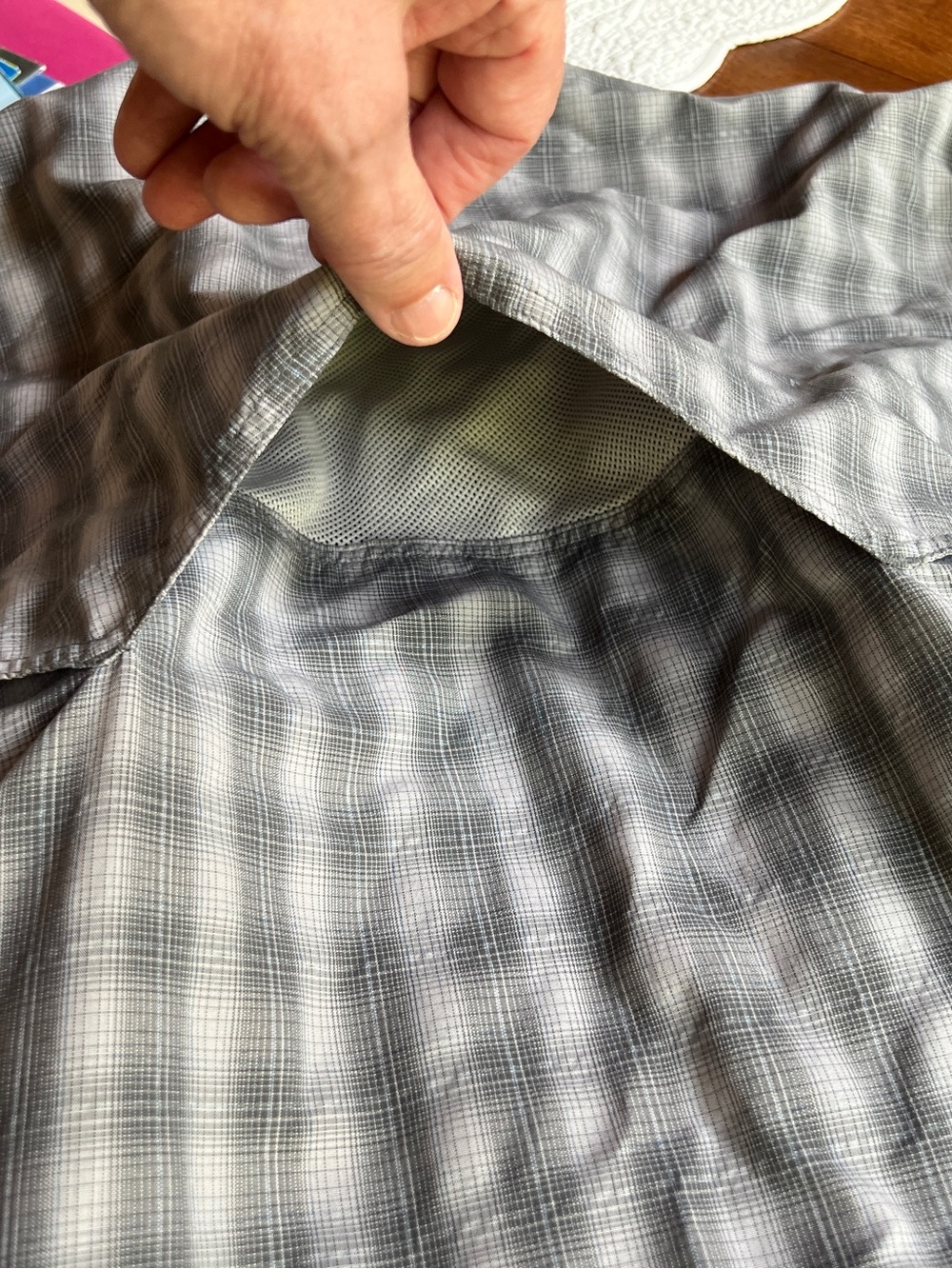 Simms Men's Big Sky Long Sleeve Gray Plaid Button-Down Shirt size large - Picture 8 of 9
